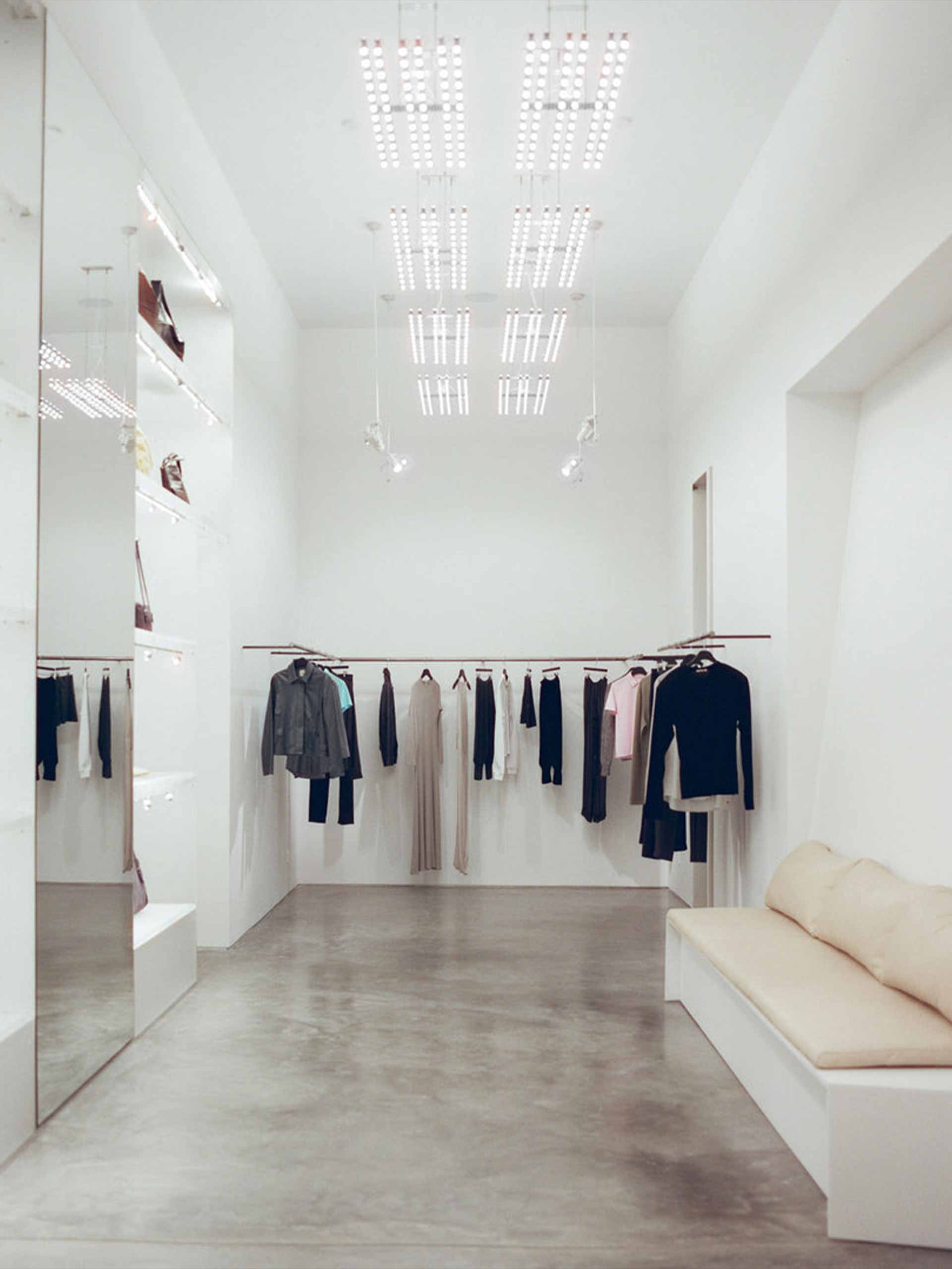 barcelona-shop-waloma-pool Image: Paloma Wool