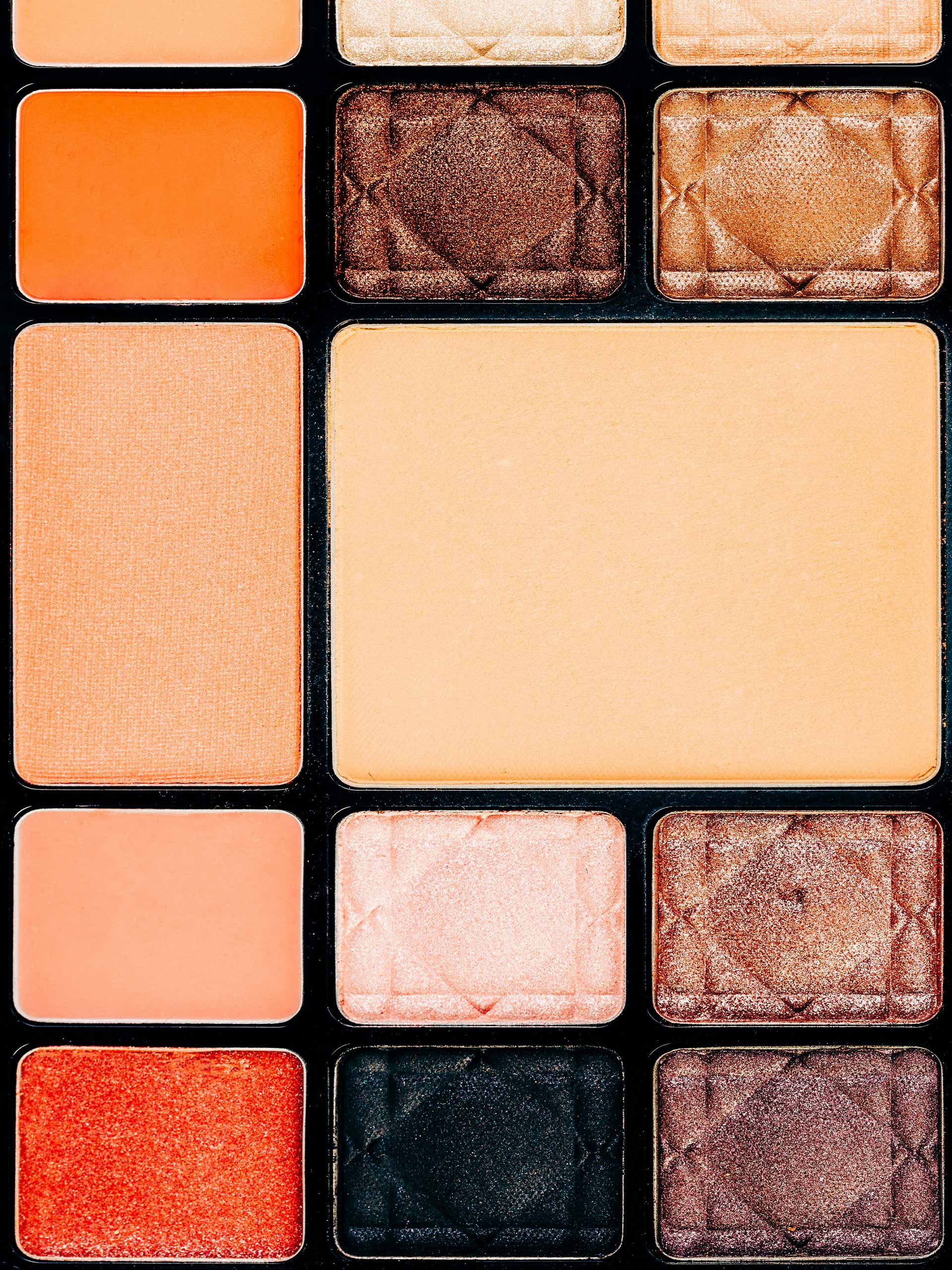 beautgifts-holding-behnam-norouzi