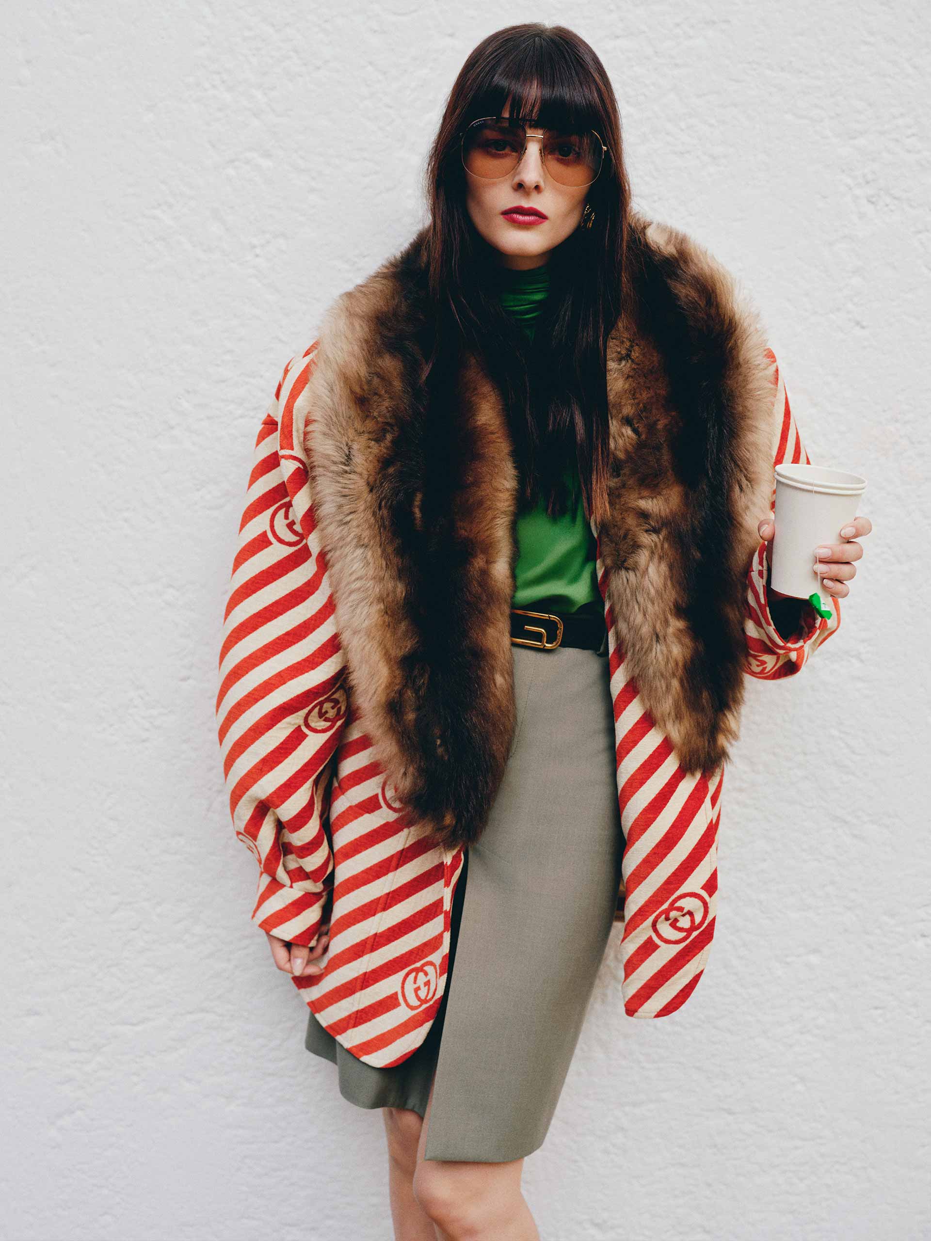 nap-holding-ps26-body