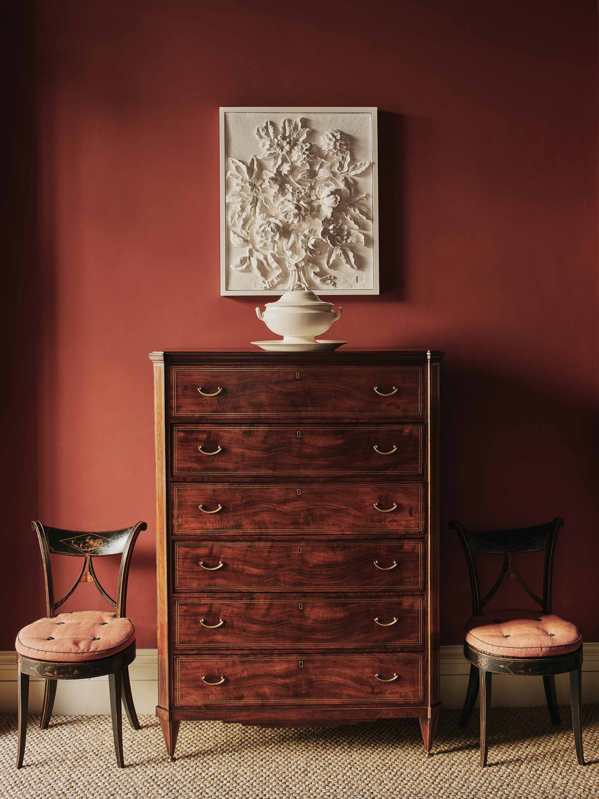 autumn-prints-holding-sibyl-colefax-john-fowler Image: Sibyl Colefax & John Fowler