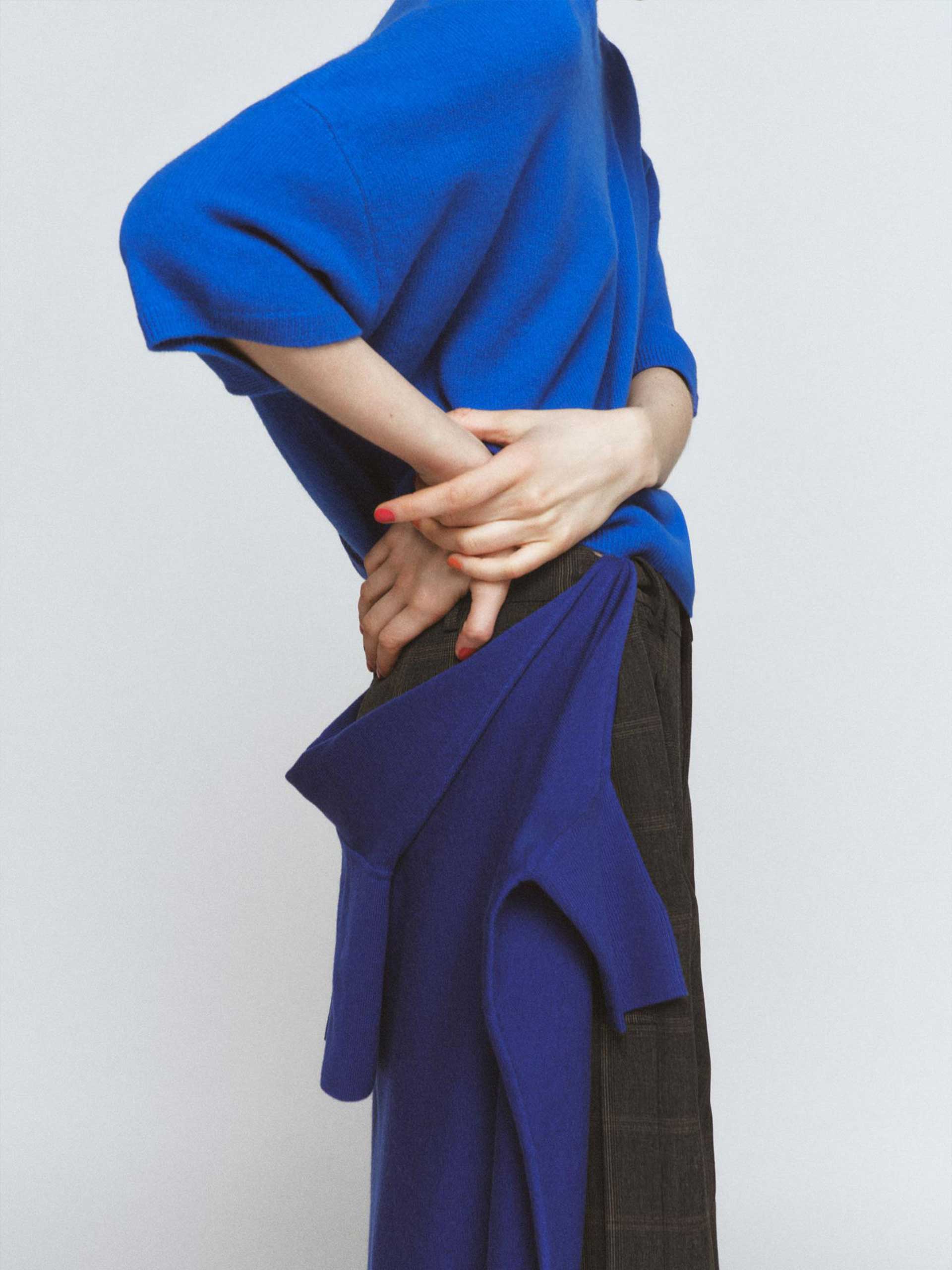 blue-holding-zara Image: Zara