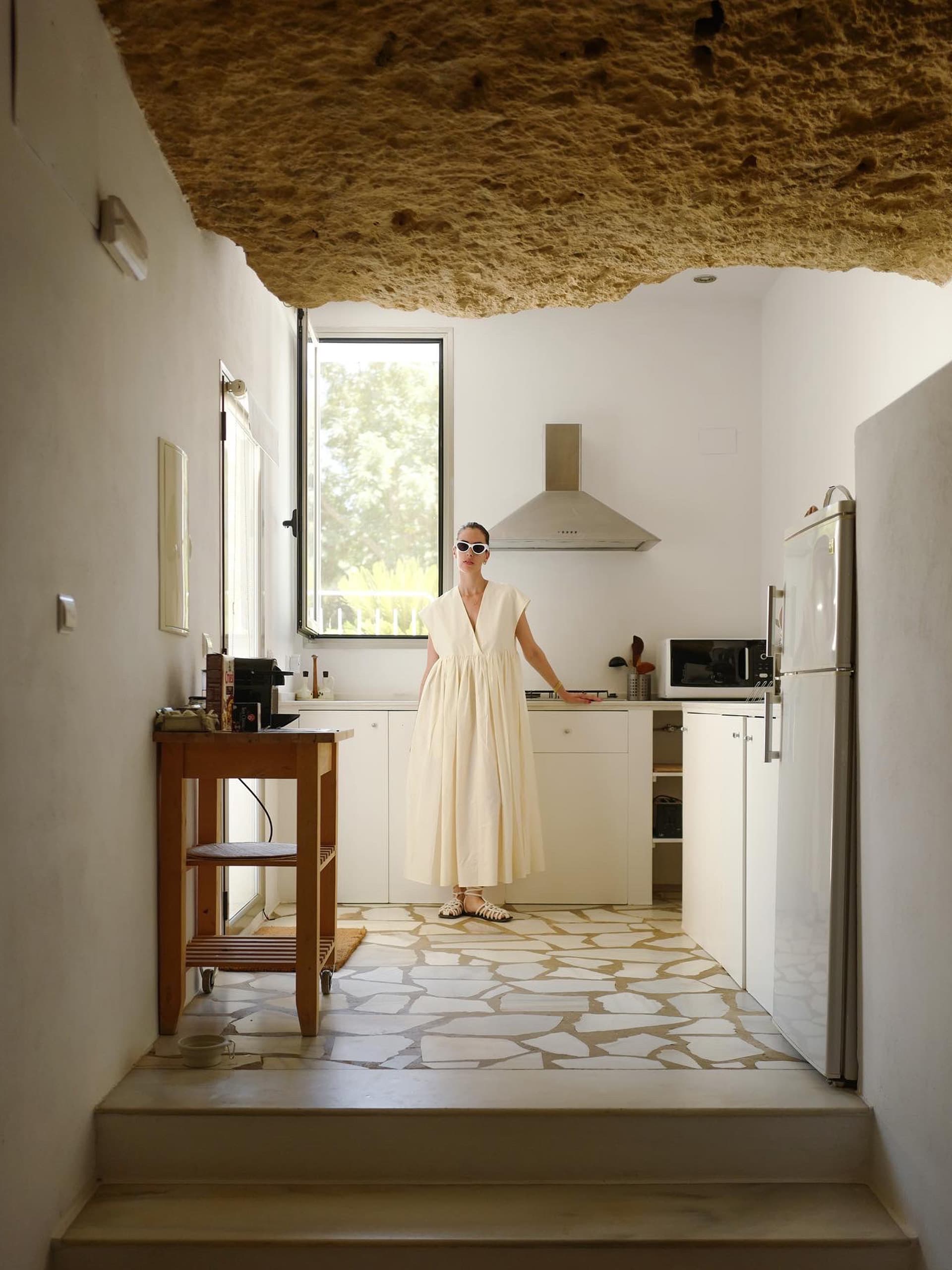 aroundtheworld-catarina-mira-cave-house Image: Cave House