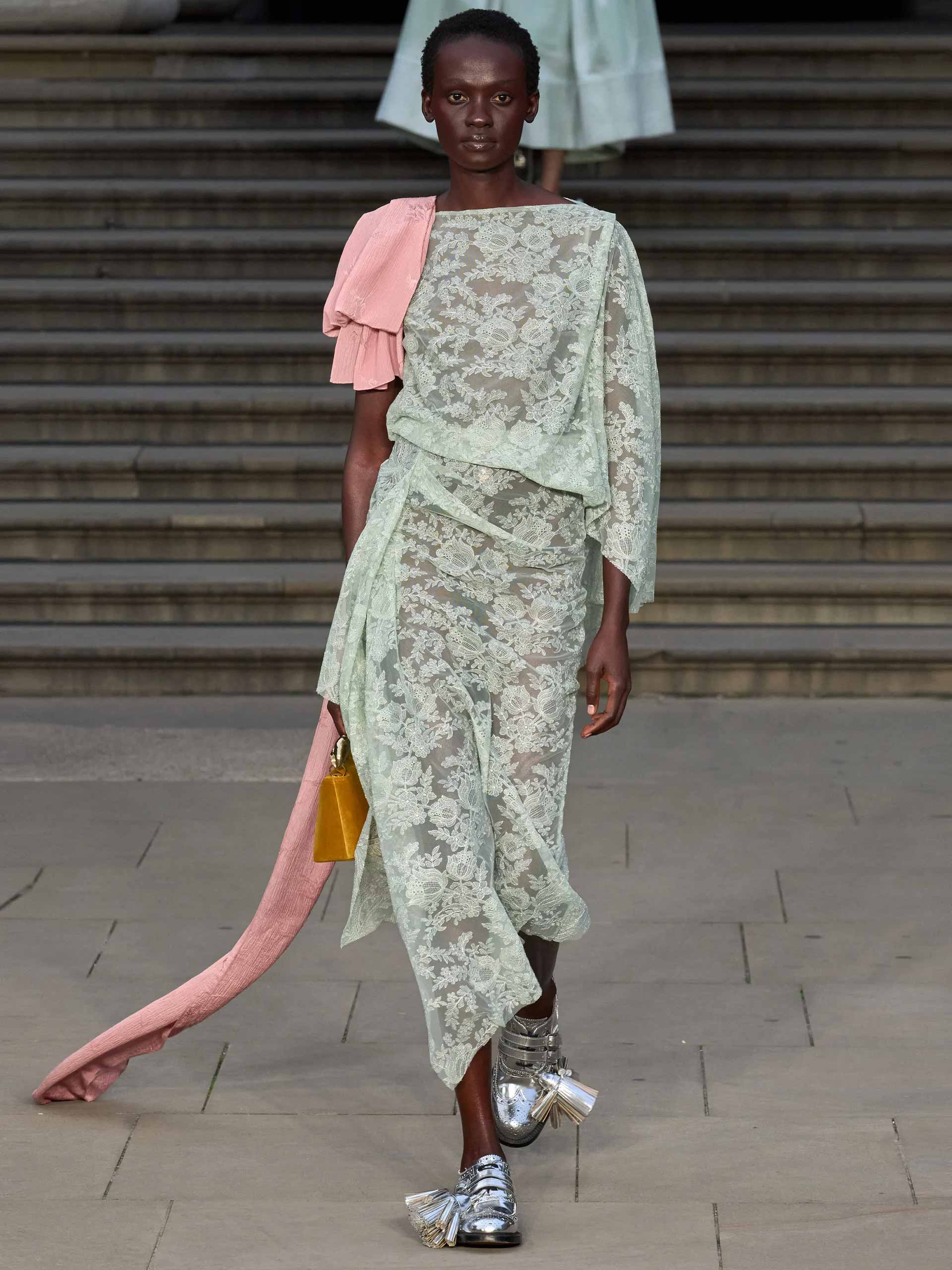sheer-holding-erdem-ss25 Image: Erdem S/S 25