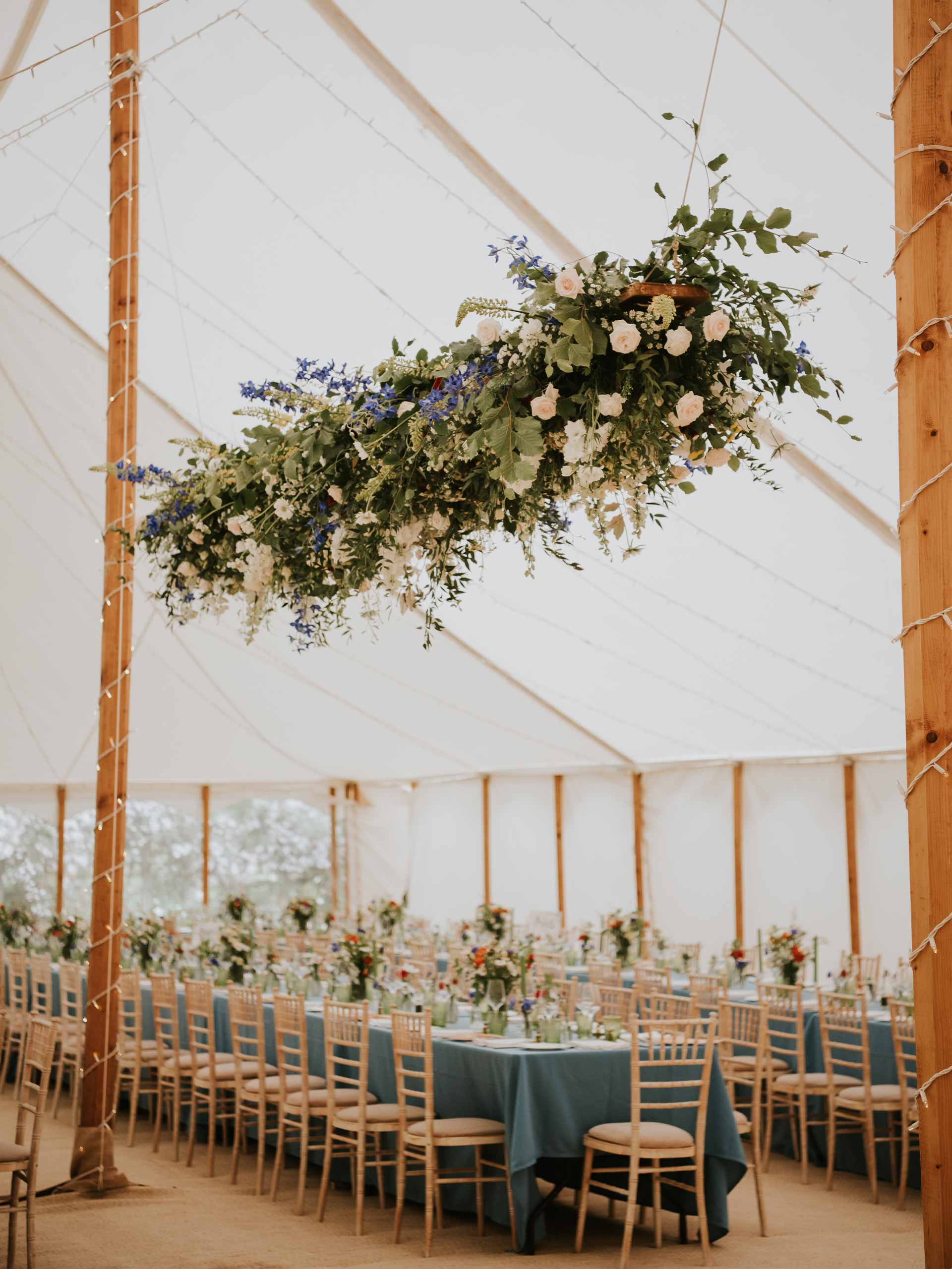 pom-wedding-45 Image: Rosie Kelly, flowers by Someflower