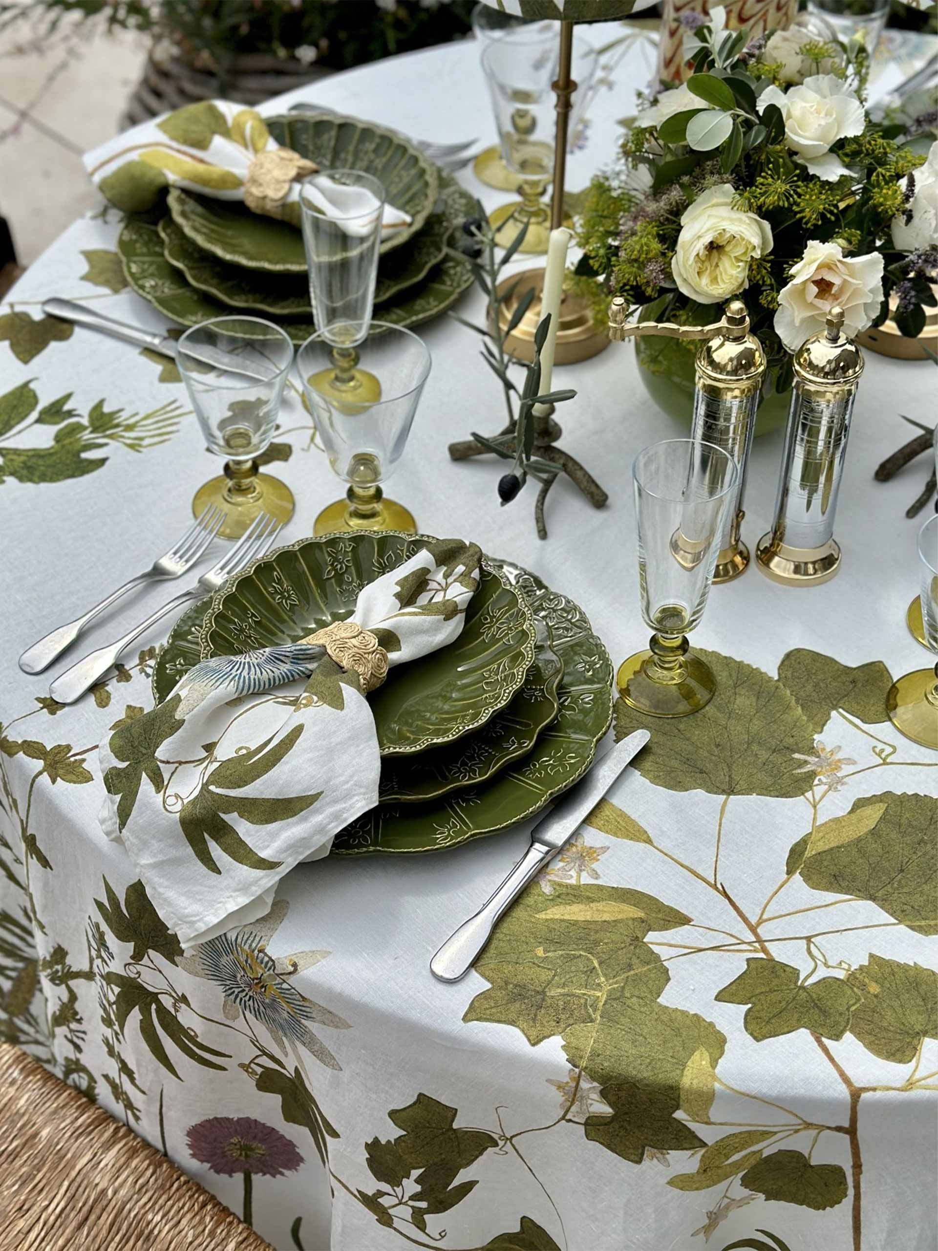 dinner-at-home-holding-summeril-bishop Image: Summerill & Bishop