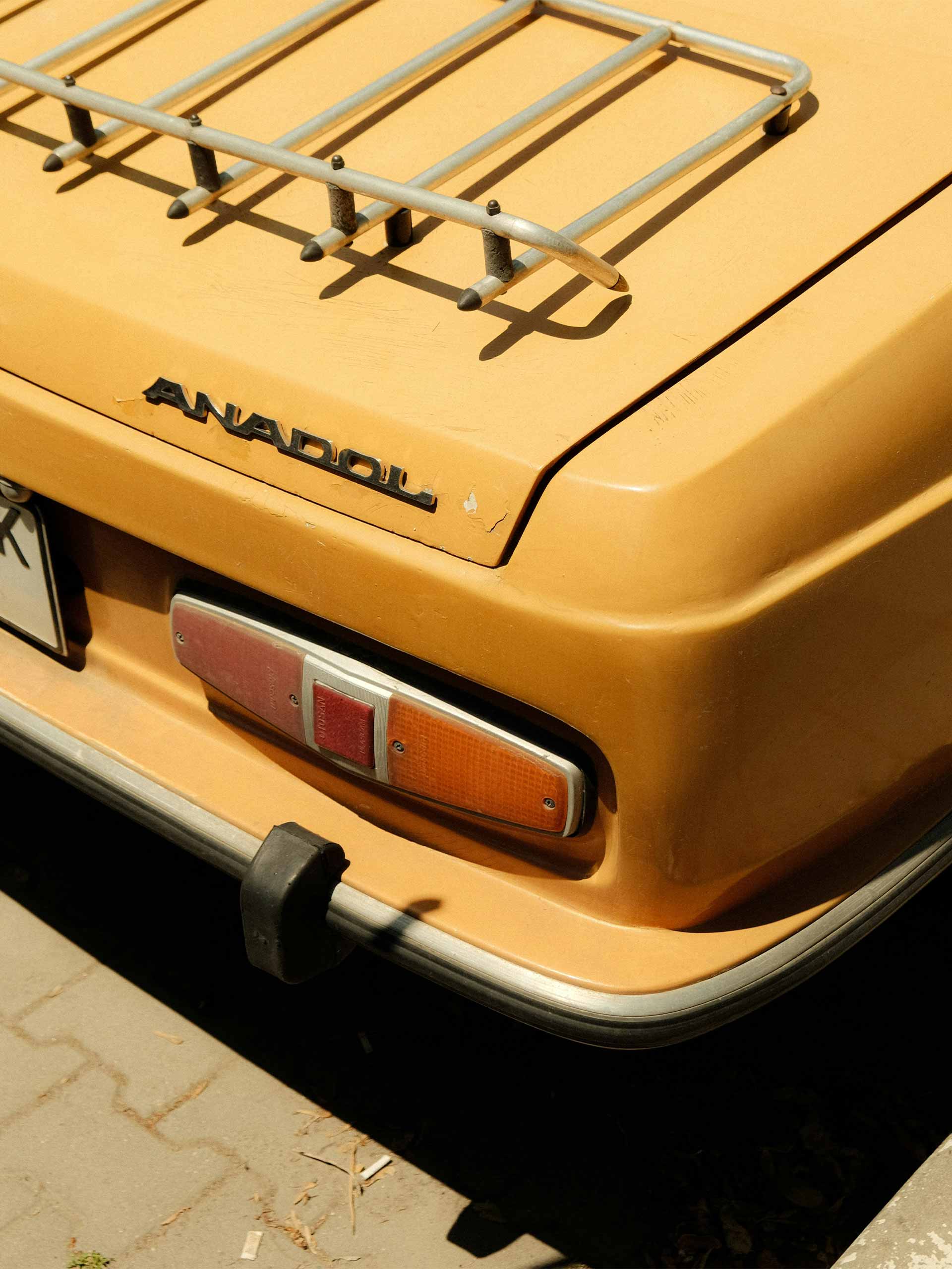 yellow-holding-grigorii-shcheglov Image: Grigorii Shcheglov/Unsplash