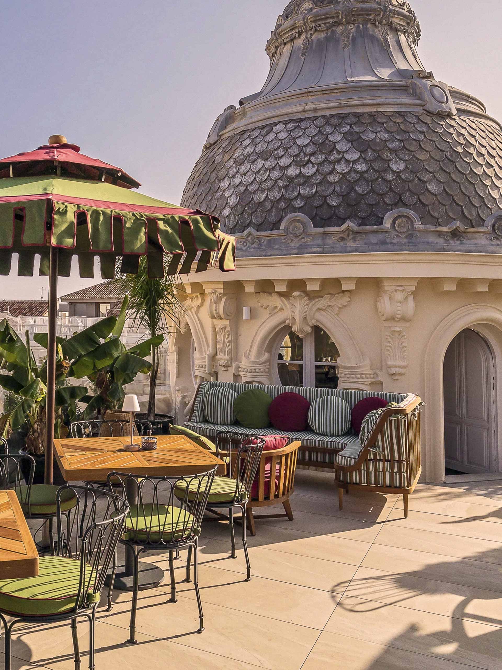 granada-inspo-palacio-gran-via The roof terrace at Palacio Gran Vía